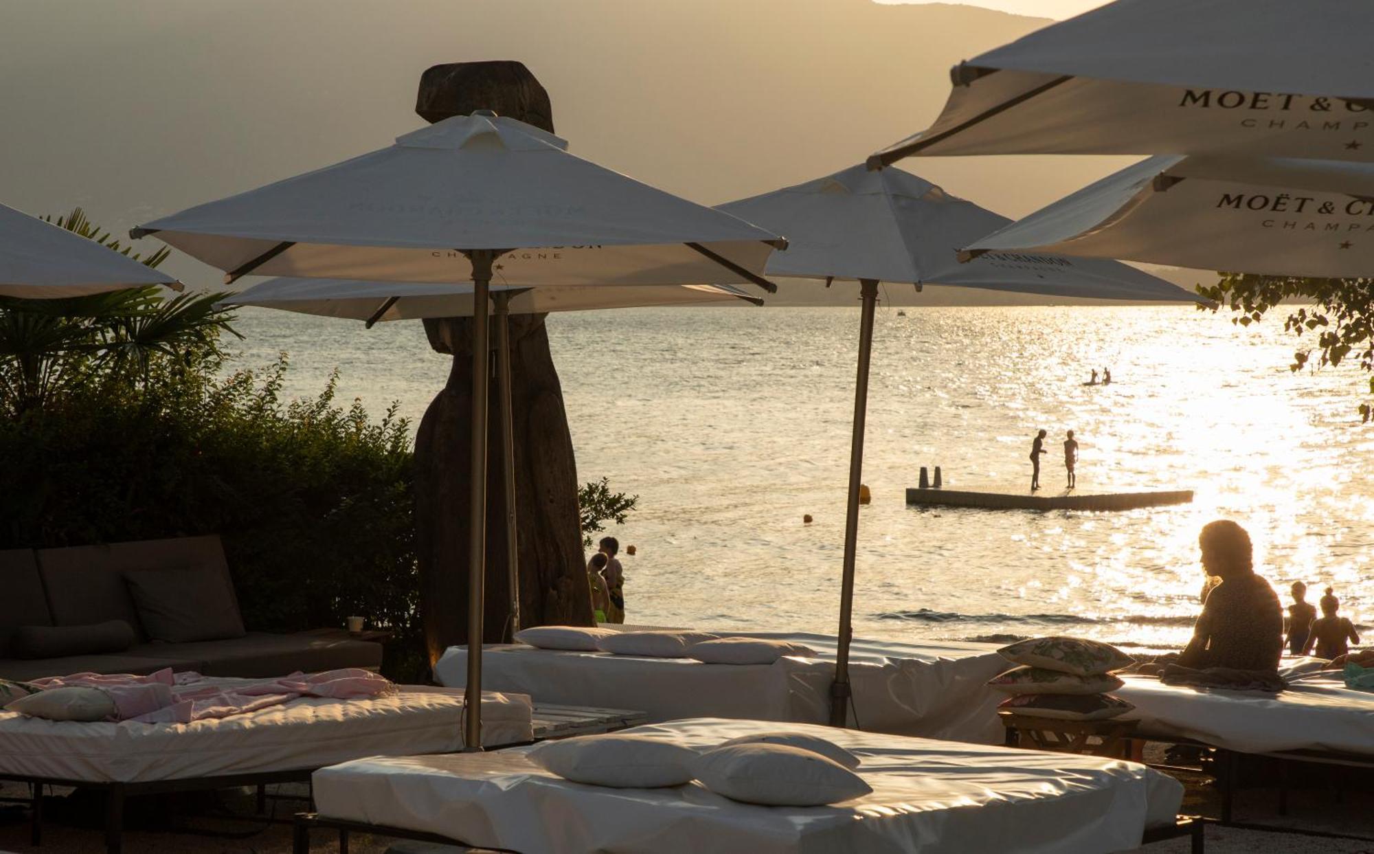 Riva Beach Club I Boutique Hotel I Restaurant Gambarogno Ngoại thất bức ảnh
